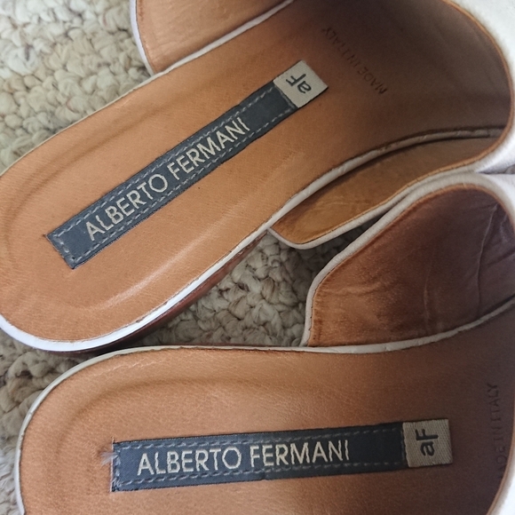 Alberto Fermani Tan and White Italian leather Slide Sandals size 6 - Picture 9 of 13